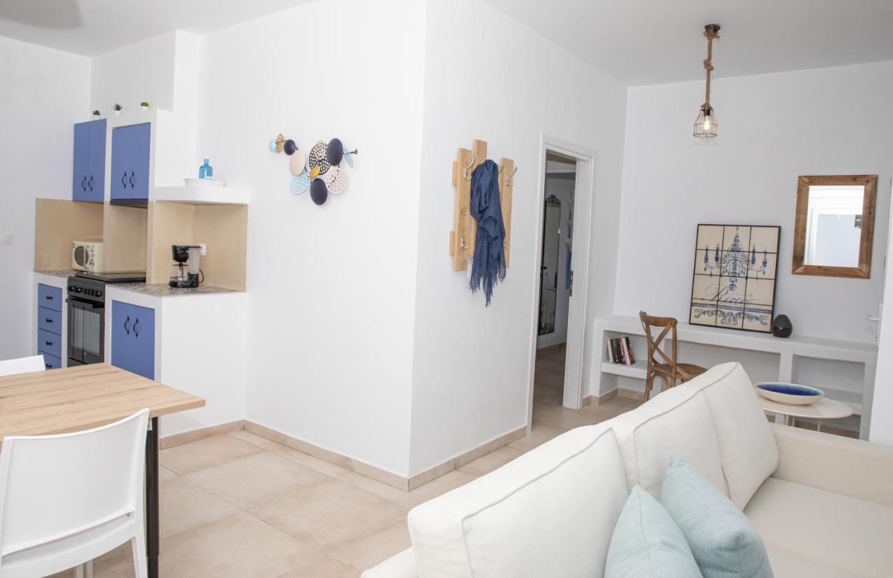 Sunny Bay Villa Agia Marina  Dış mekan fotoğraf